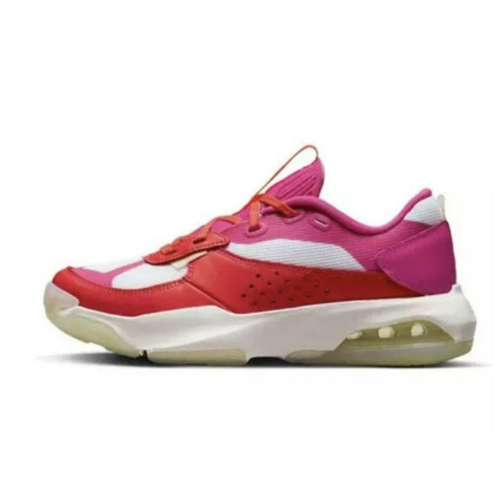 Nike Air Jordan 200E sneakers in Siren Red/Pink Prime Women's Low-Cut - Picture 6 of 10